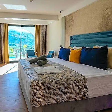Ada Port Adults Only Hotel 4*
