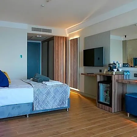 Ada Port Adults Only Hotel 4*